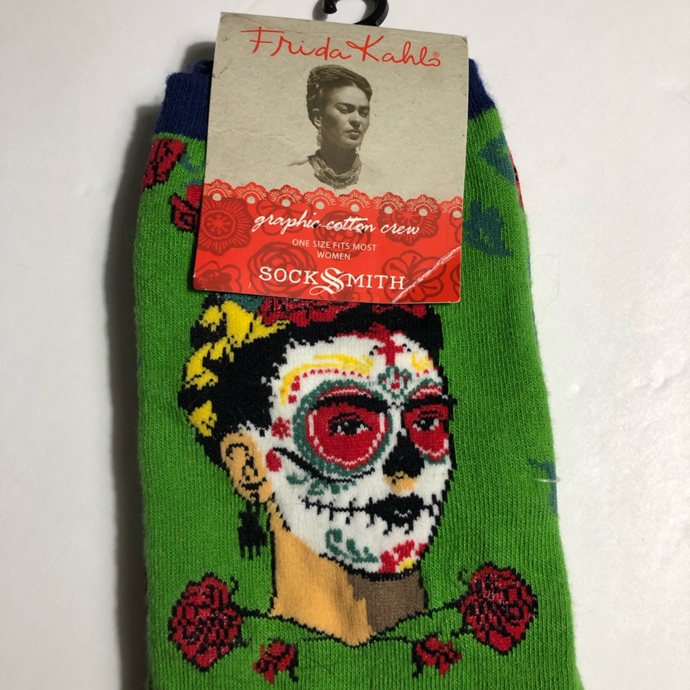 SOCKSMITH ”FRIDA KAHLO”  crew socks.  NWT